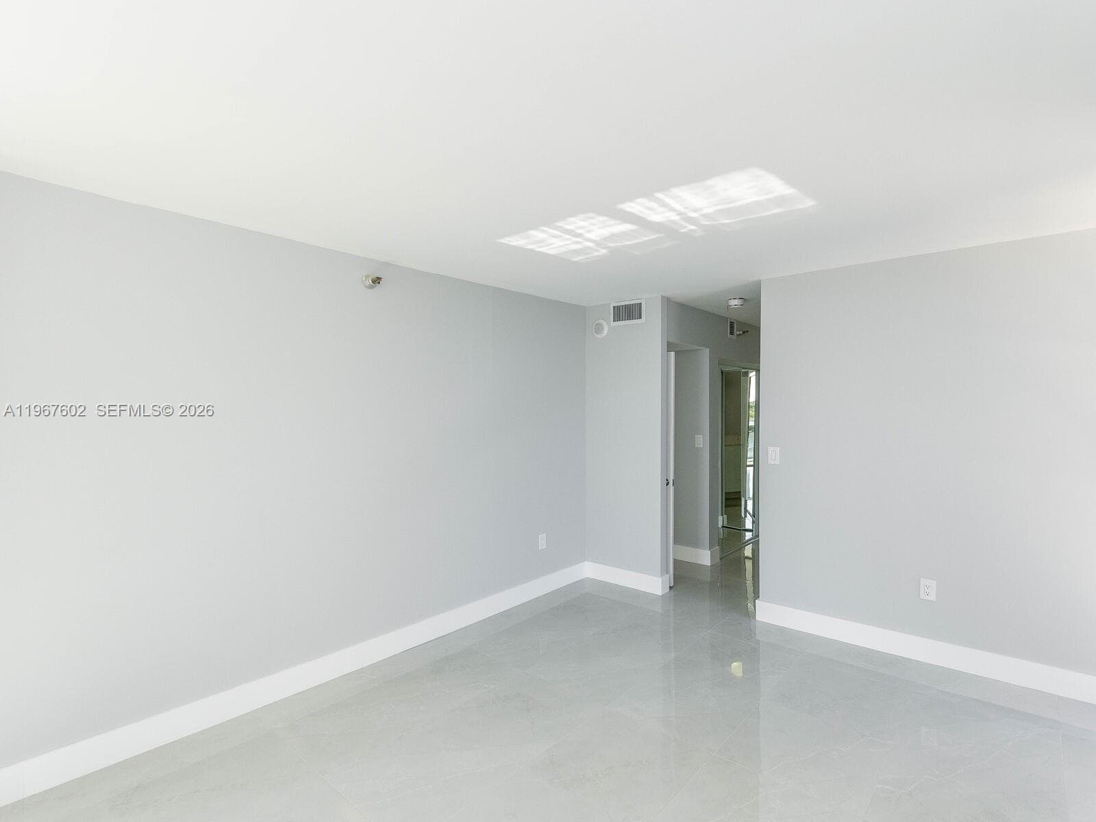 20505 E COUNTRY CLUB DR 634 photo 22