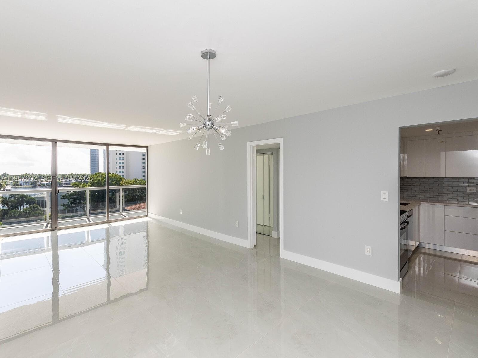 20505 E COUNTRY CLUB DR 634 photo 11