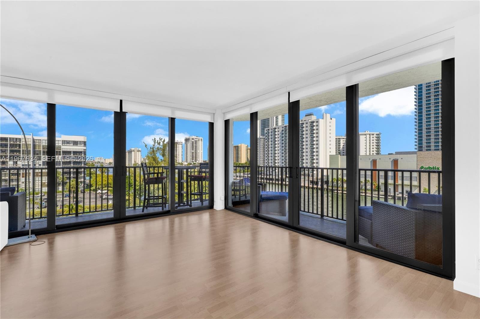 600 Parkview Dr 5