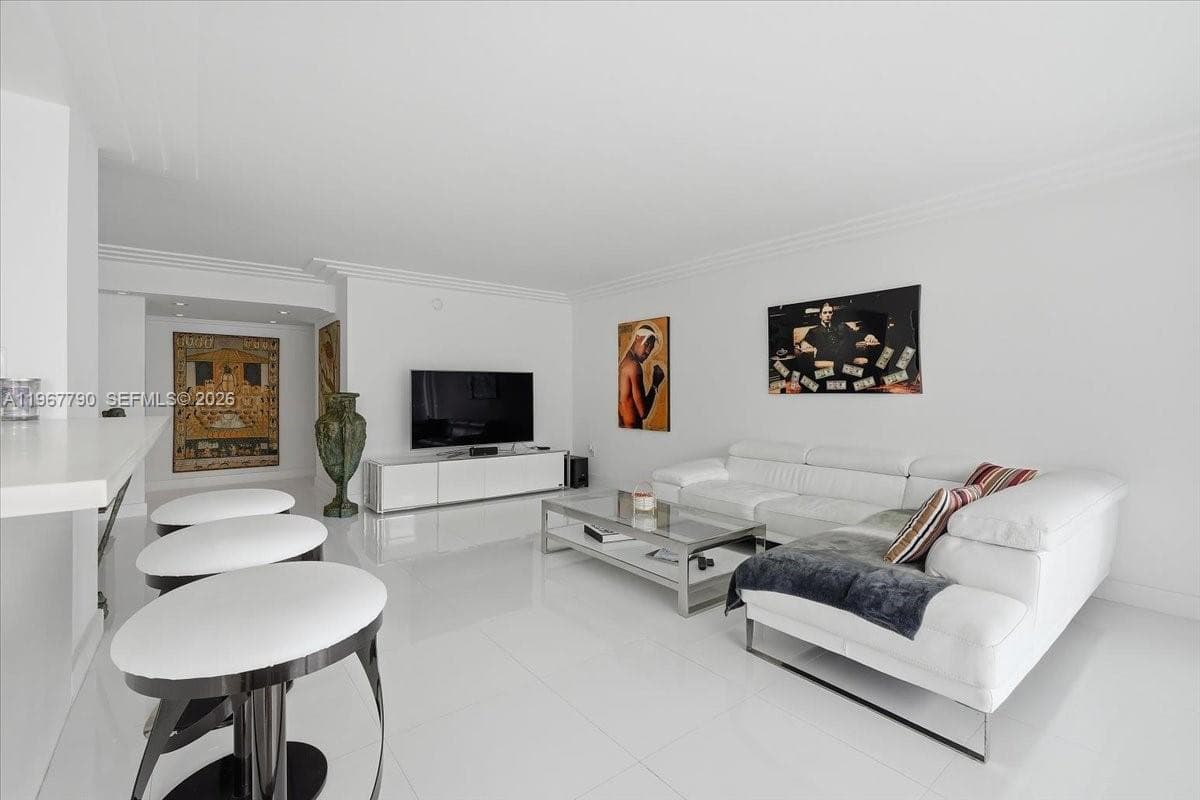 18051 Biscayne Blvd 1701 photo 5