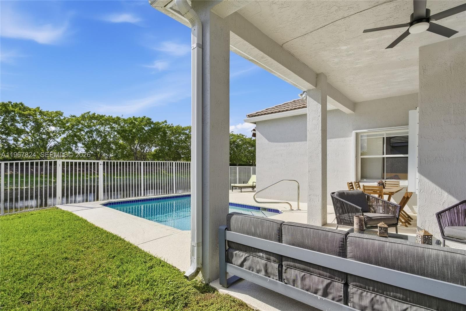 4351 Foxtail Ln photo 10