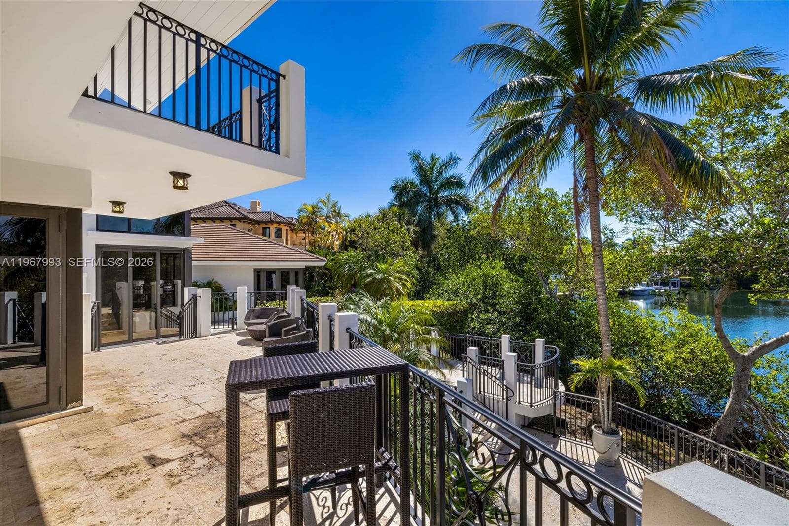 460 Costanera Rd photo 25