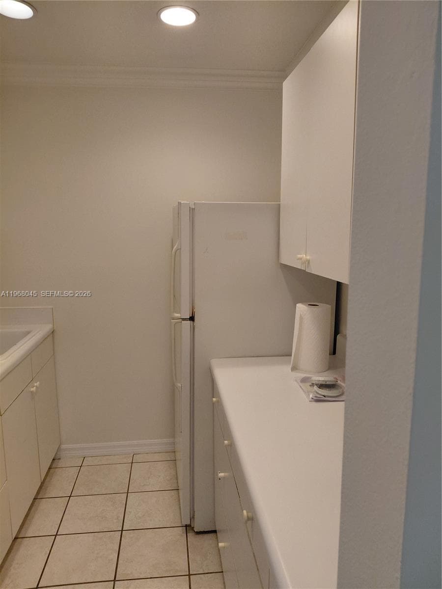 731 Hummingbird Way 10 photo 15