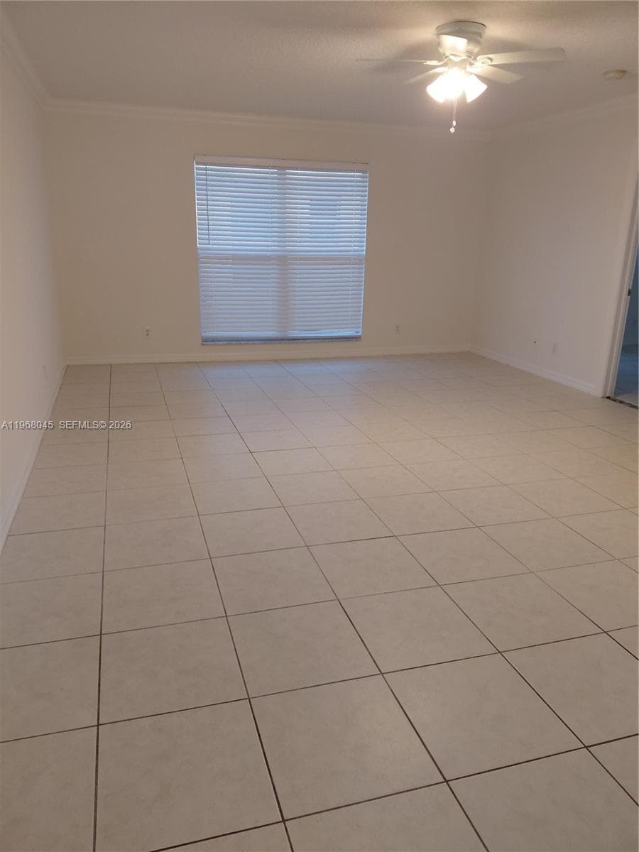 731 Hummingbird Way 10 photo 11