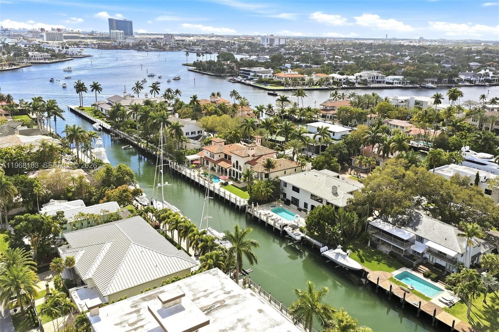 628 Coral Way 4
