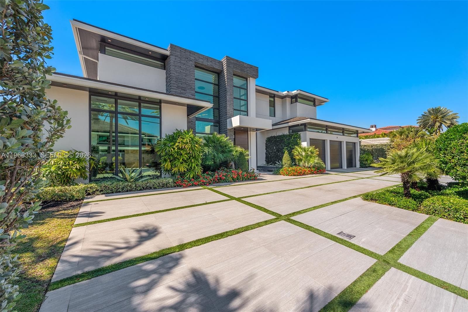 22 Isla Bahia Dr 2