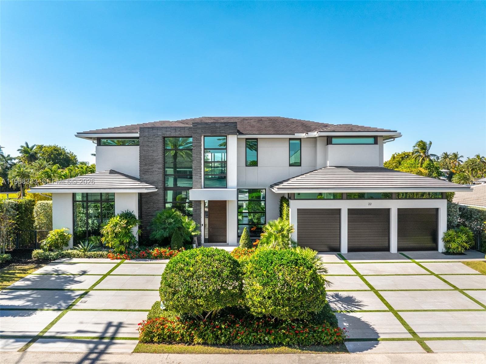 22 Isla Bahia Dr 1