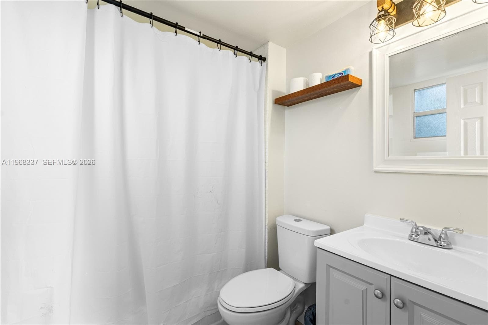 112 Royal Park Dr 3H photo 15