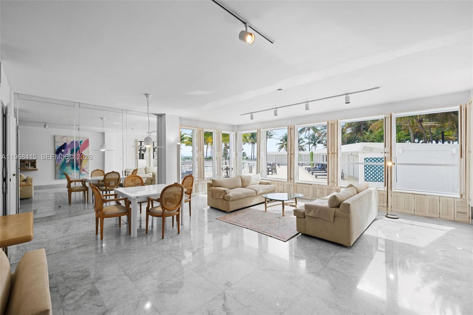 4925 Collins Ave 1A photo 2