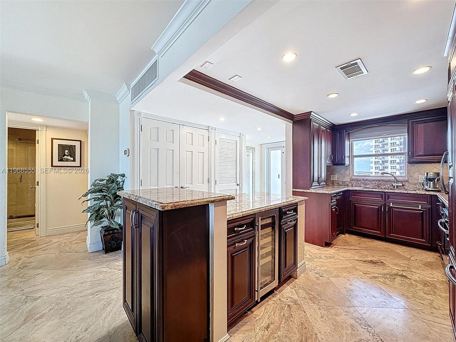 328 Ocean Blvd 1005 photo 11
