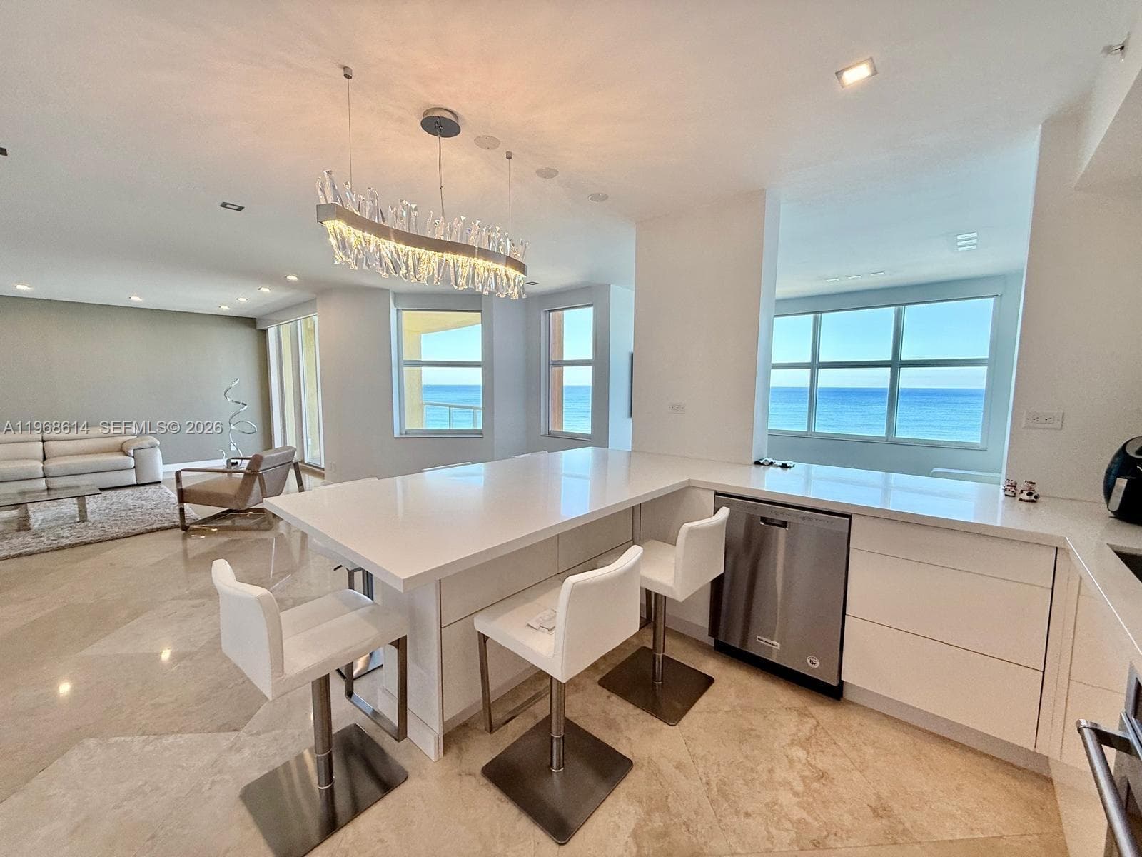 2100 Ocean Blvd 3