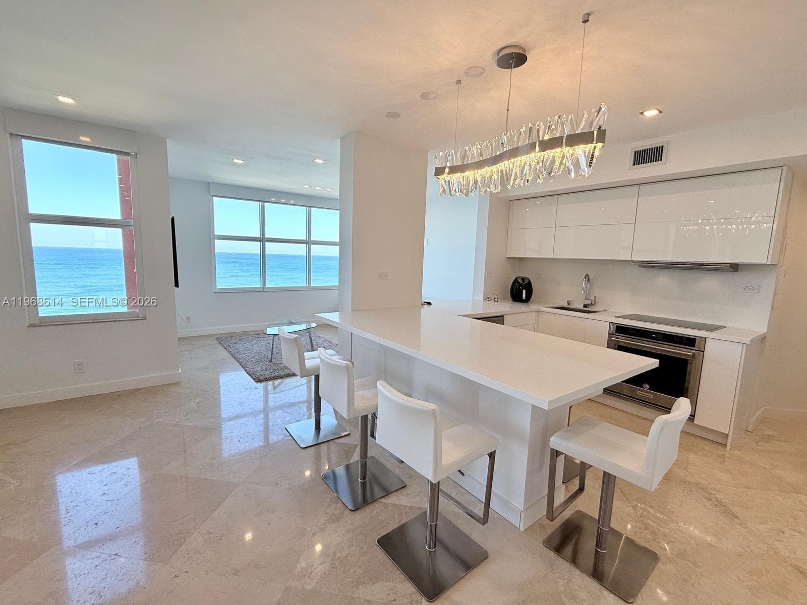 2100 Ocean Blvd 4