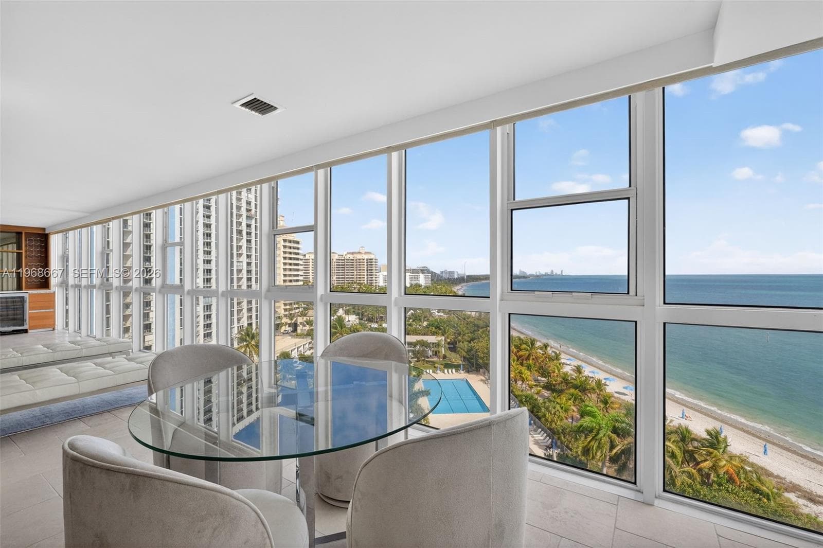 600 Grapetree Dr 3