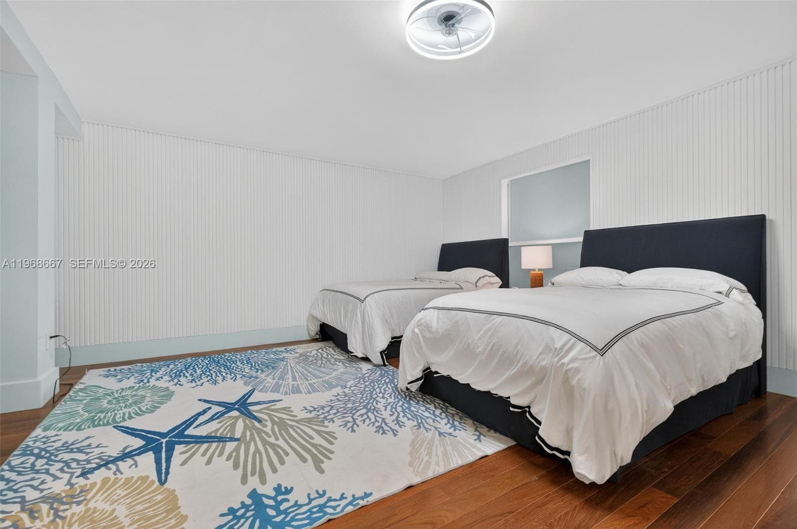 600 Grapetree Dr 11BN photo 20