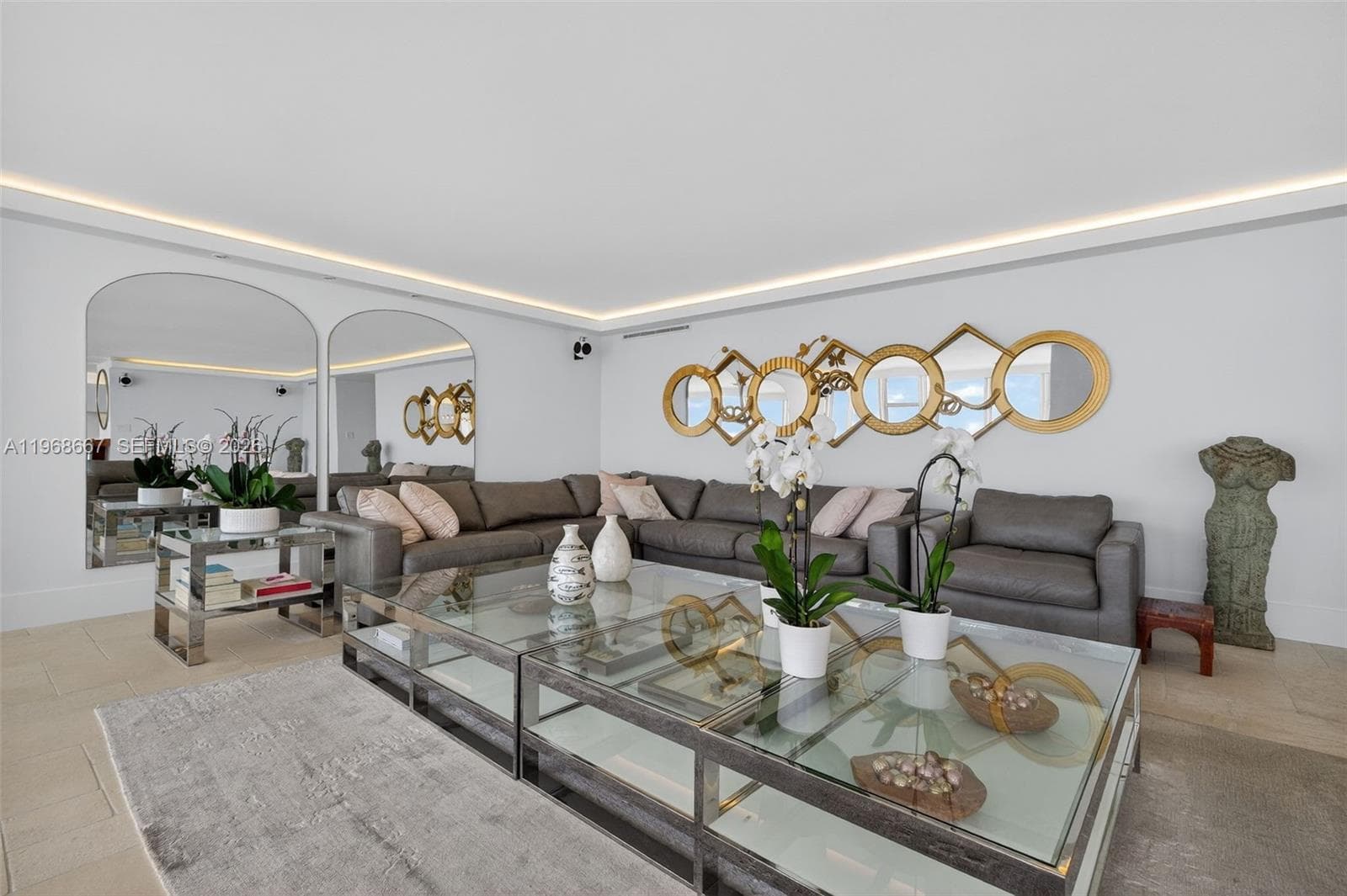 600 Grapetree Dr 4