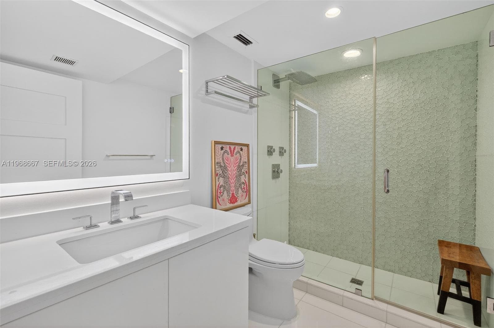 600 Grapetree Dr 11BN photo 25