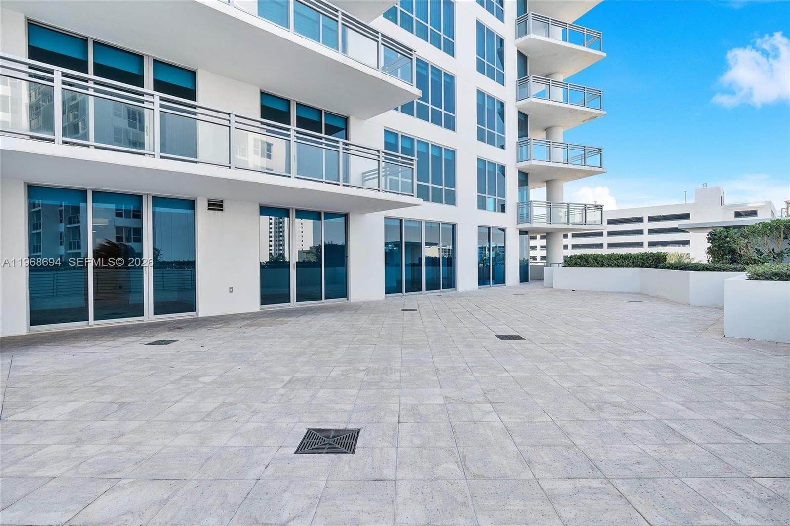 3535 Ocean Dr 406 photo 8