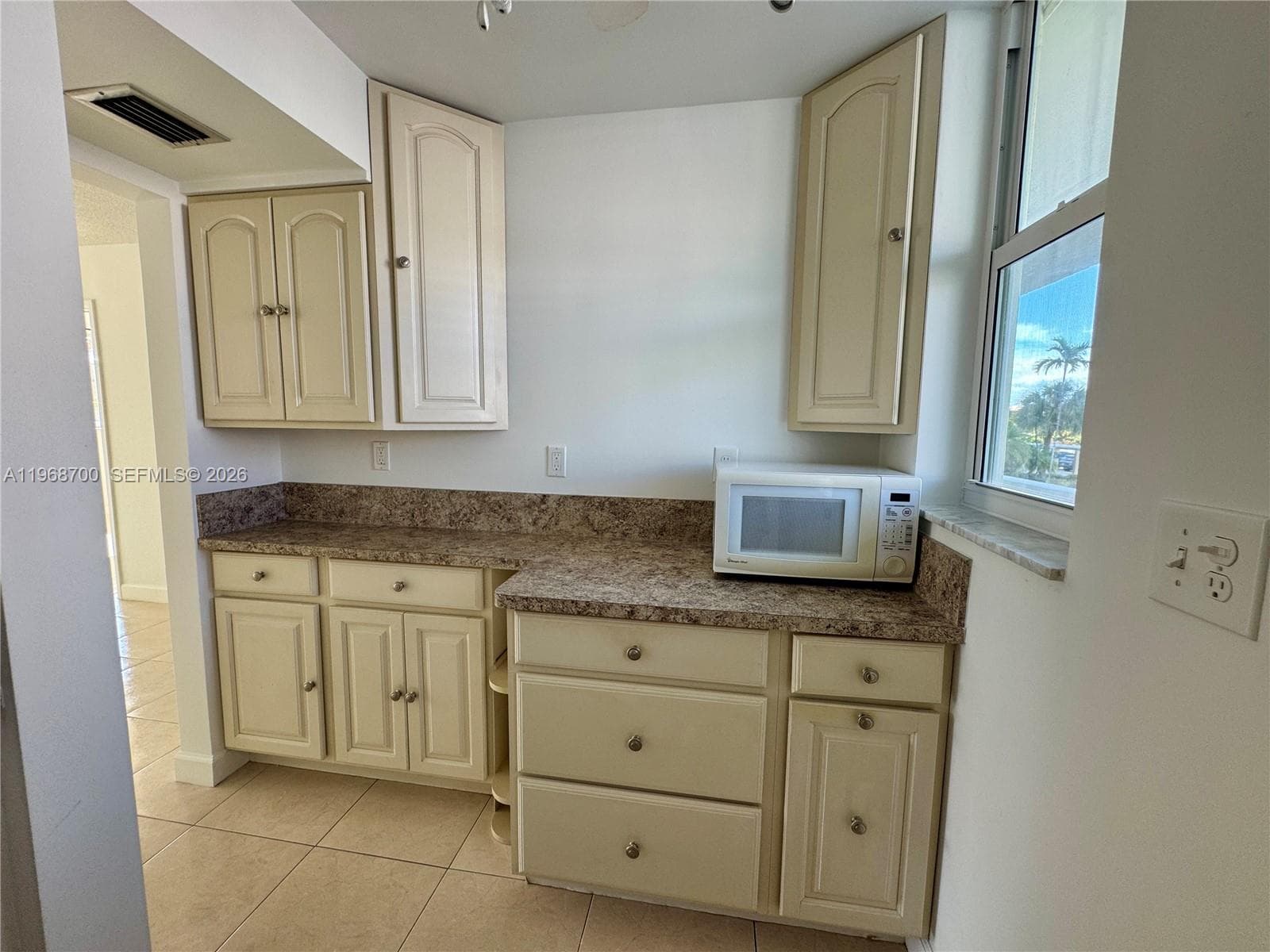2855 Leonard Dr H202 photo 11