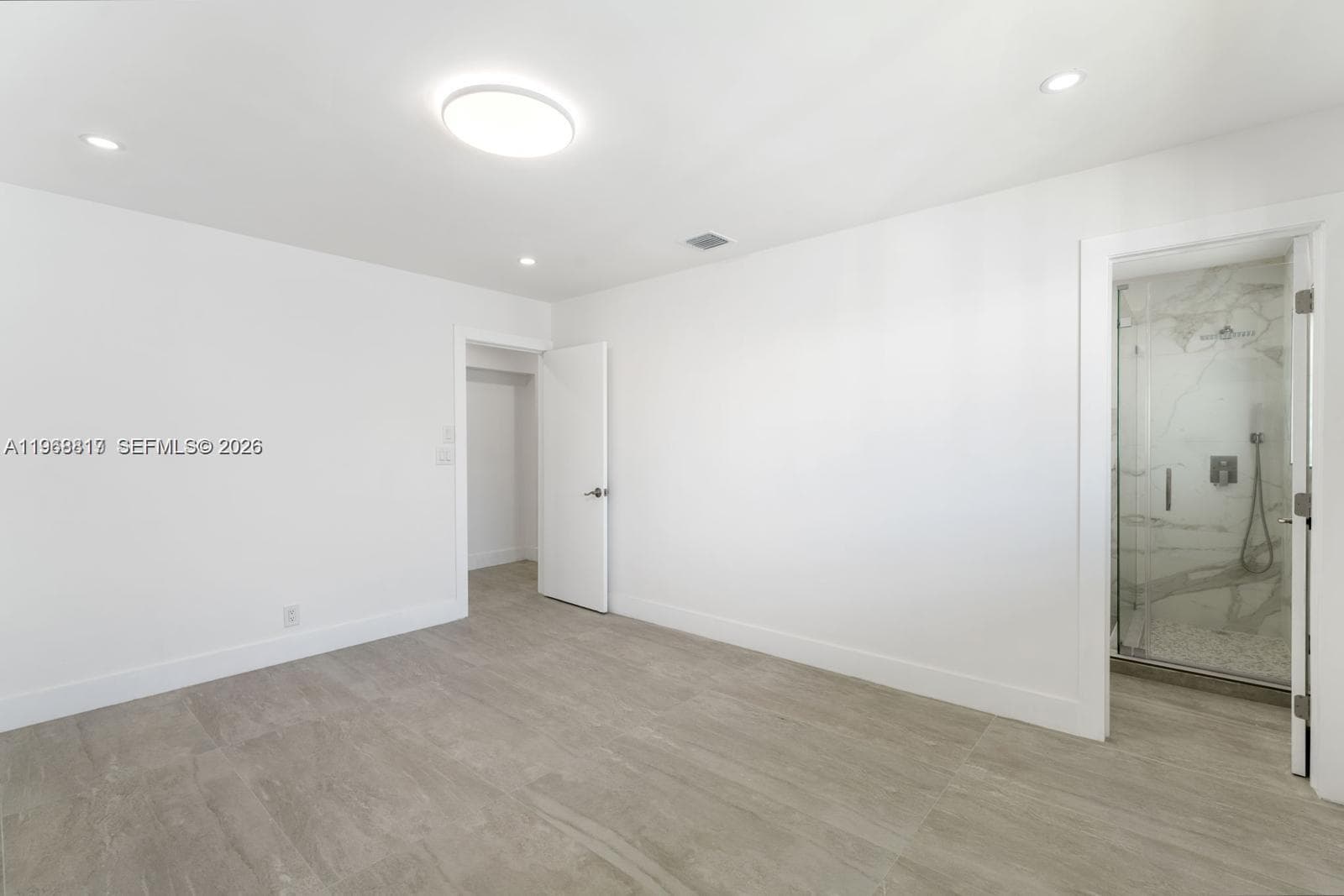 430 Tamarind Dr photo 18