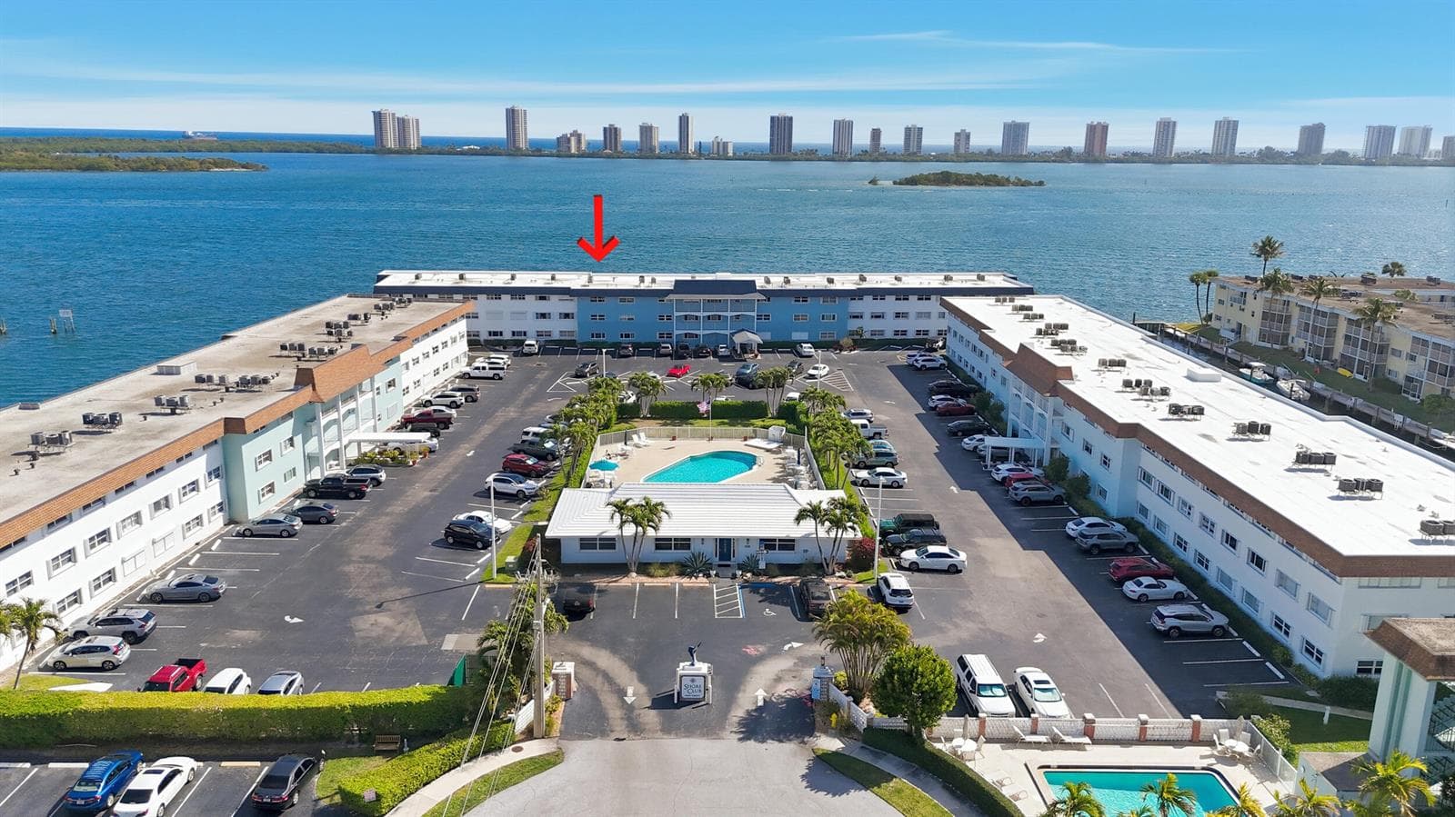 100 Shore Court #104 3