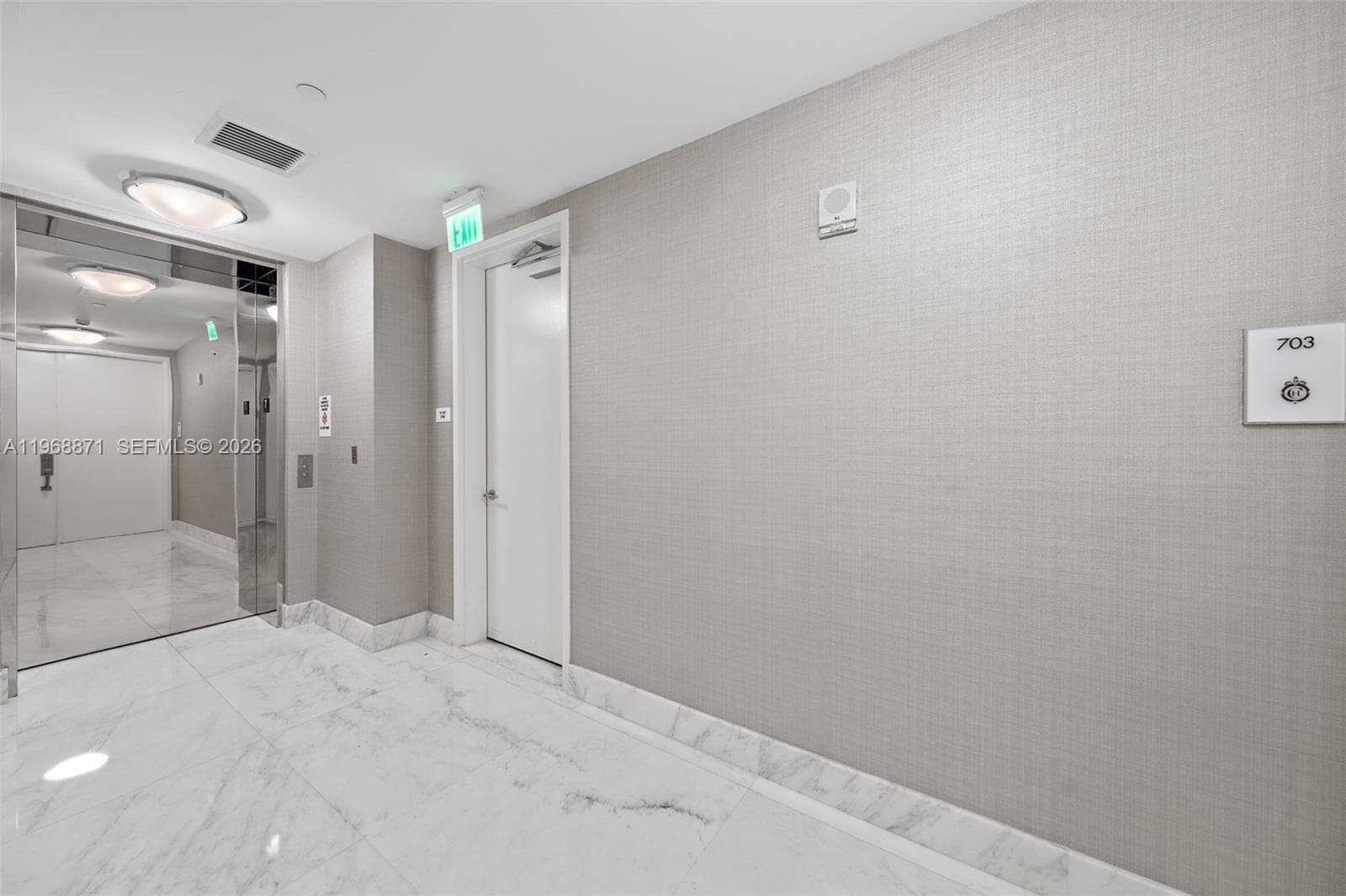 17475 Collins Ave 703 photo 2