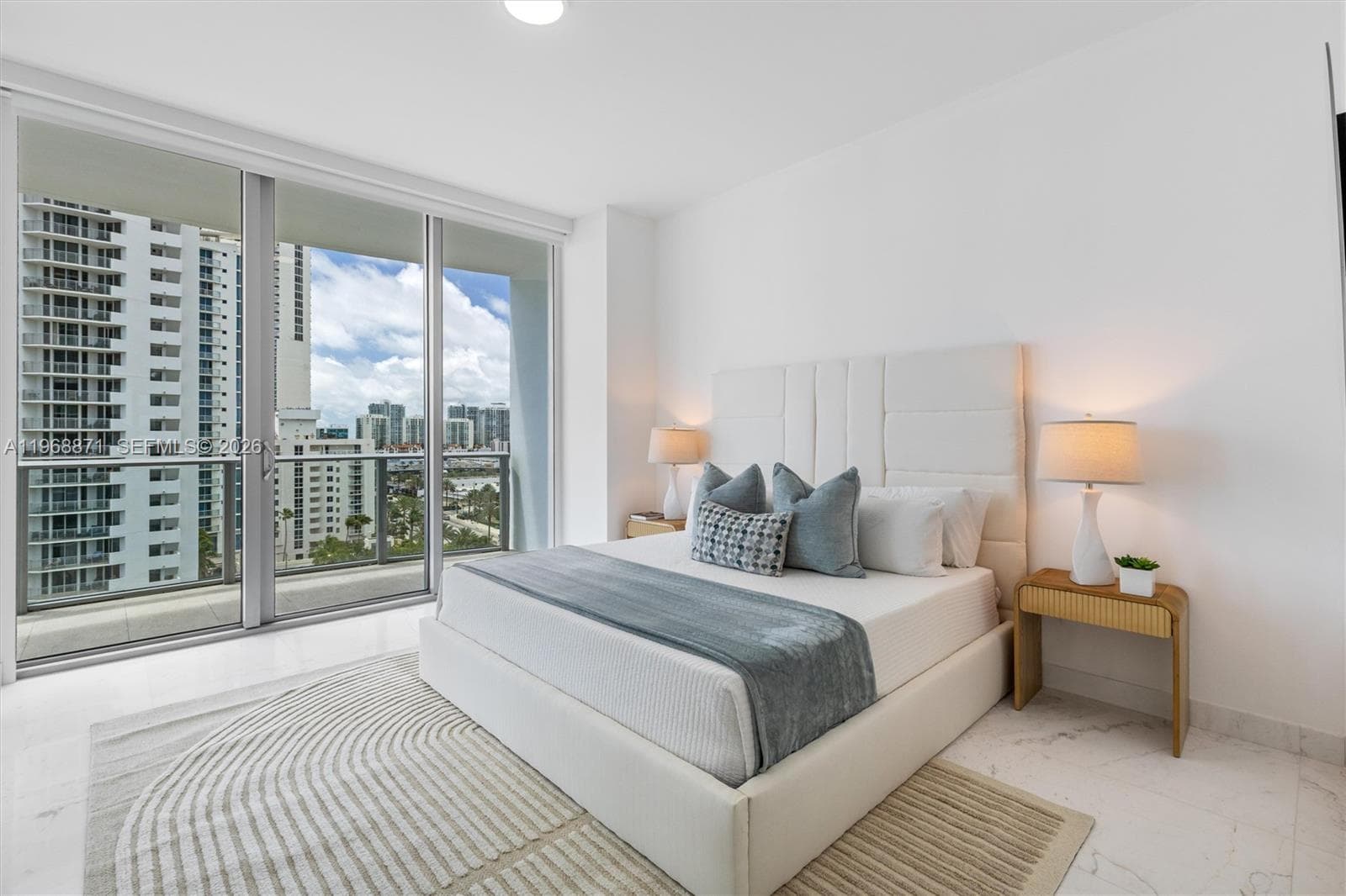 17475 Collins Ave 703 photo 15