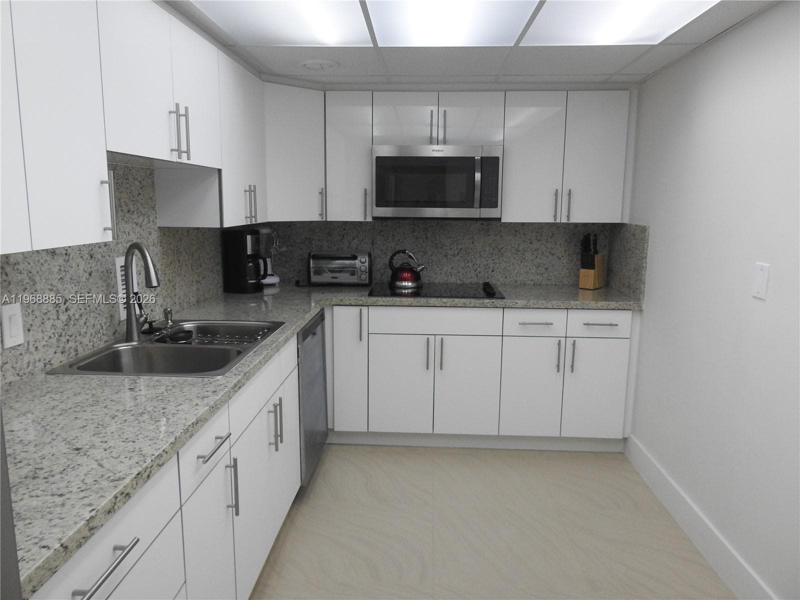 3901 Ocean Dr PH16Z photo 6