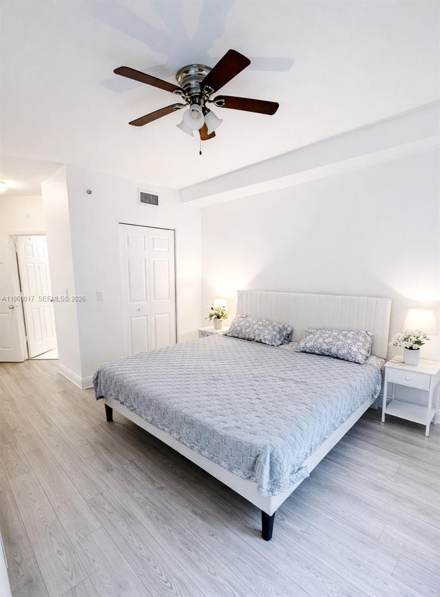 17125 N Bay Rd 3105 photo 10
