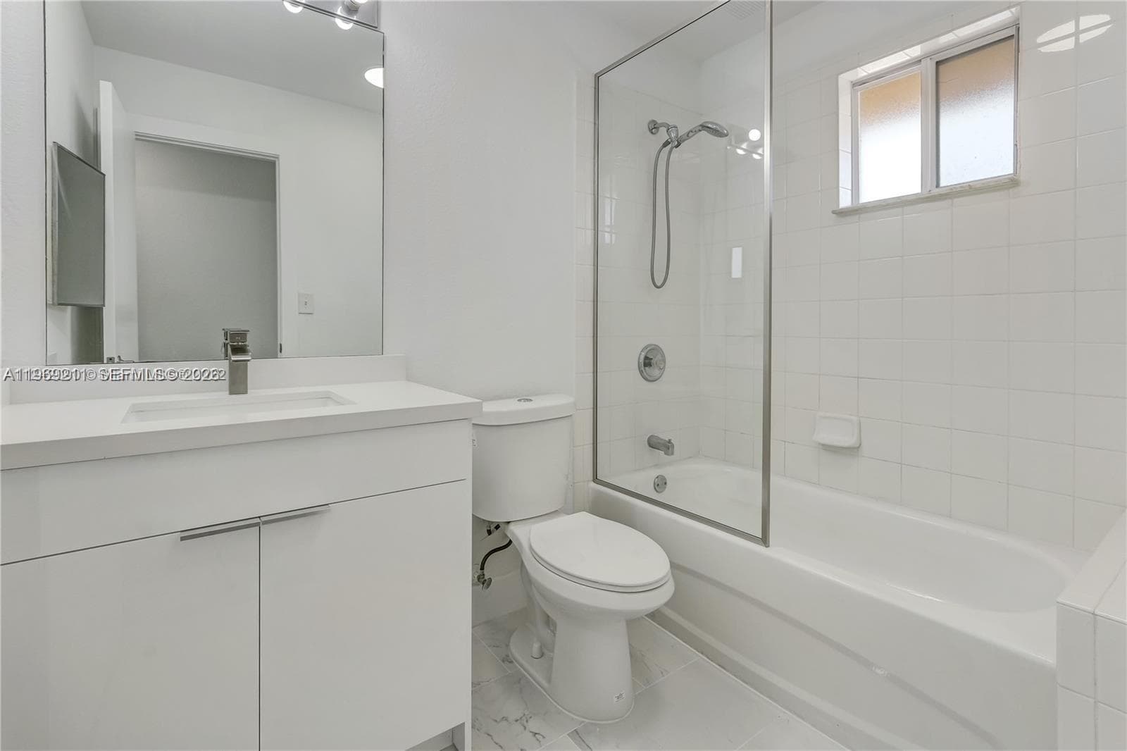 2054 NE 167th St 3-122 photo 11