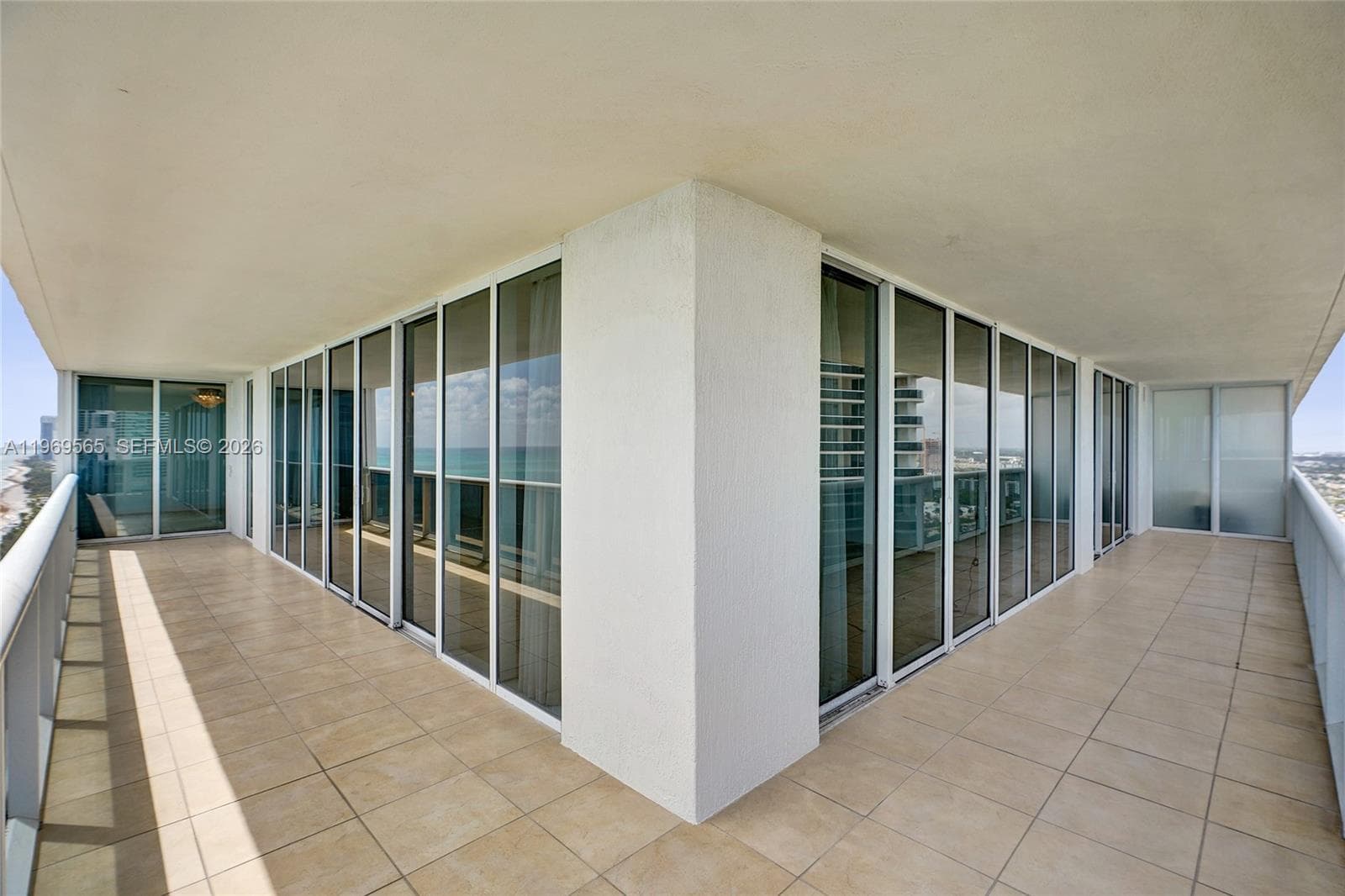 1830 Ocean Dr 2701 photo 12