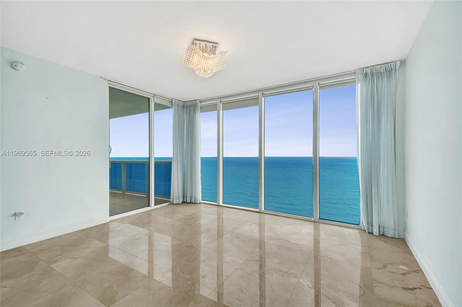 1830 Ocean Dr 2701 photo 22