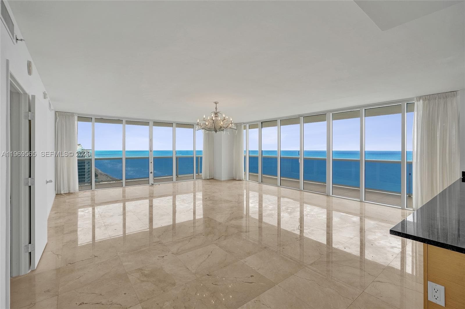 1830 Ocean Dr 2701 photo 7