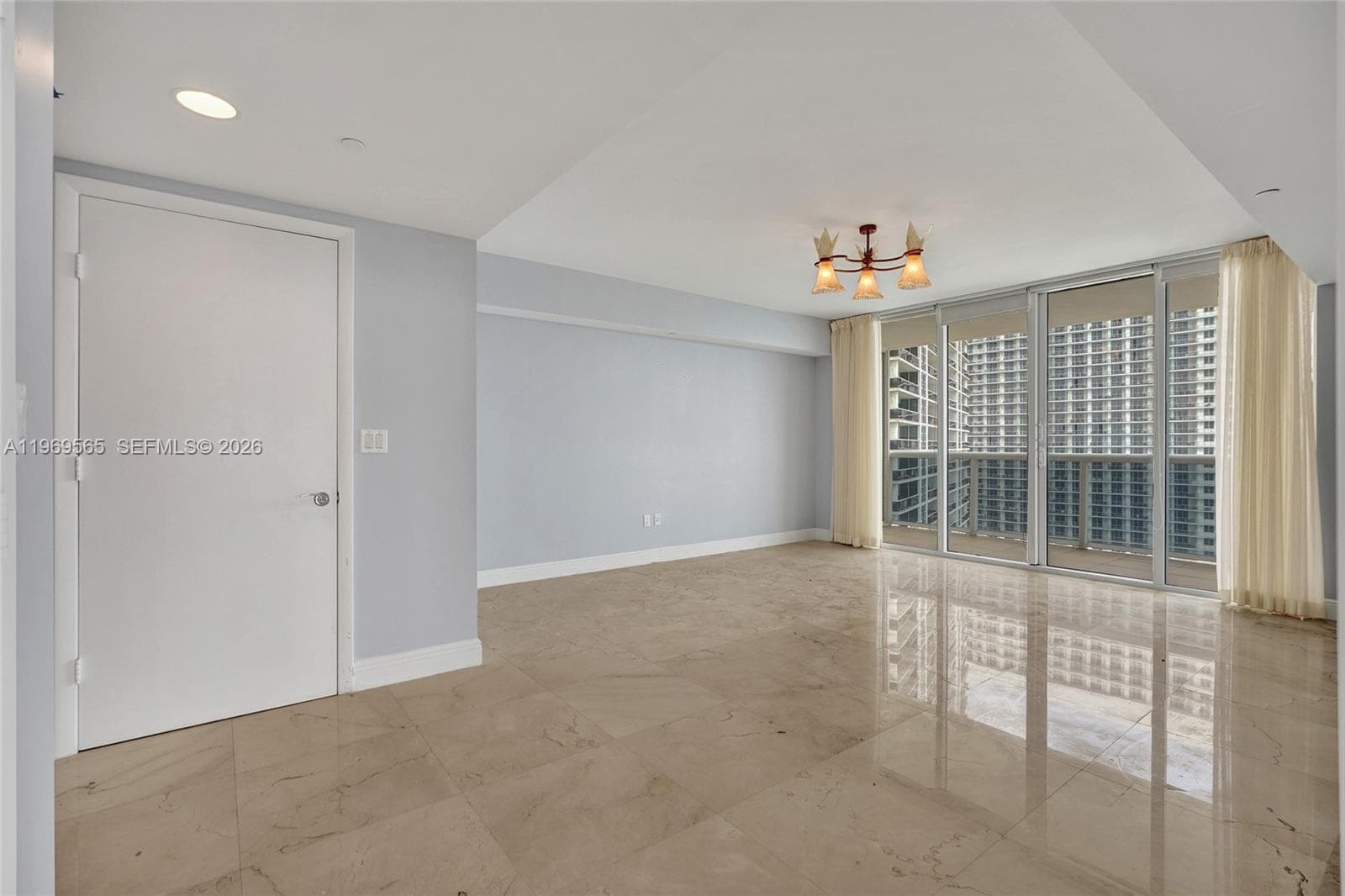1830 Ocean Dr 2701 photo 14