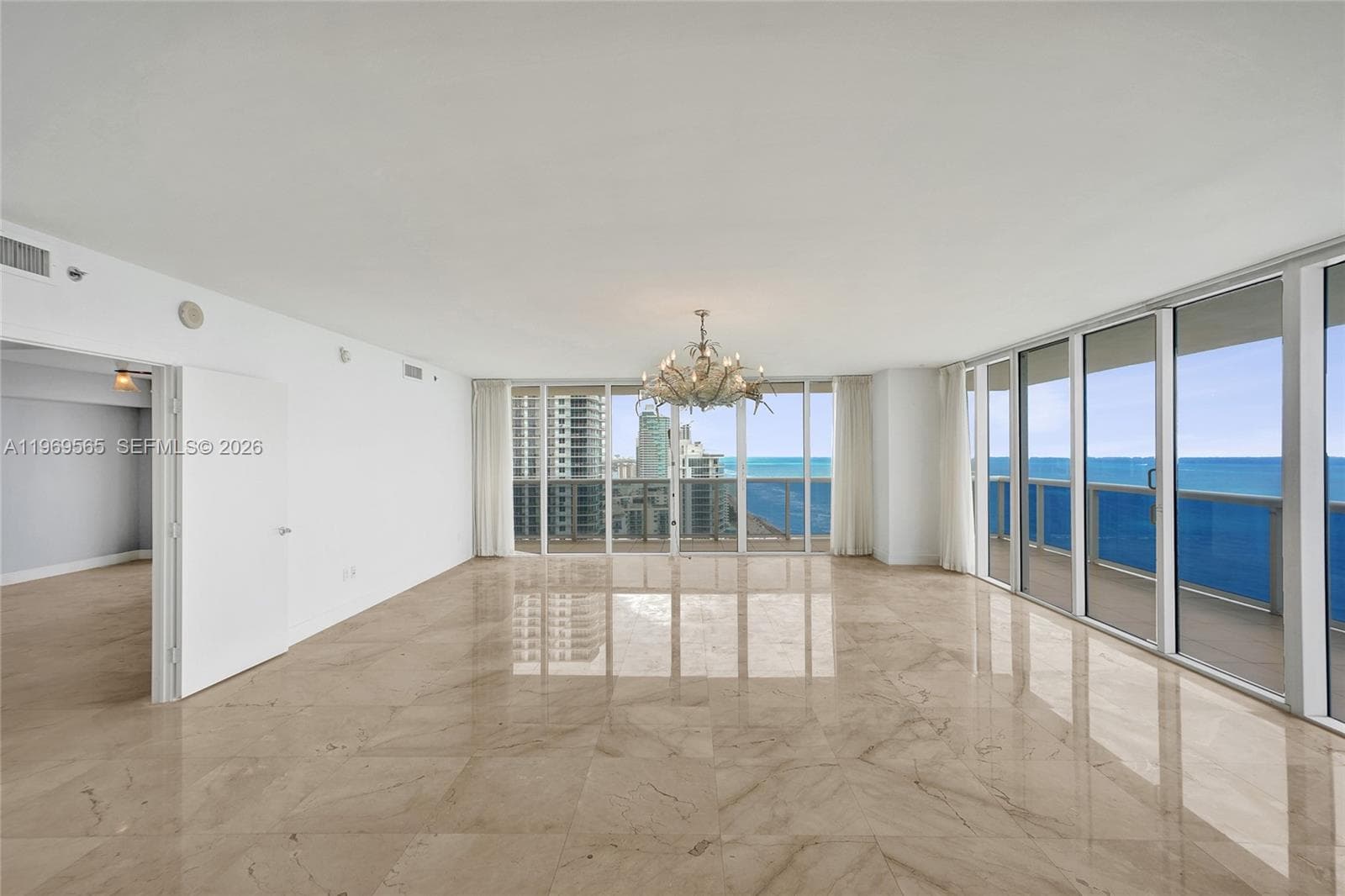1830 Ocean Dr 2701 photo 8