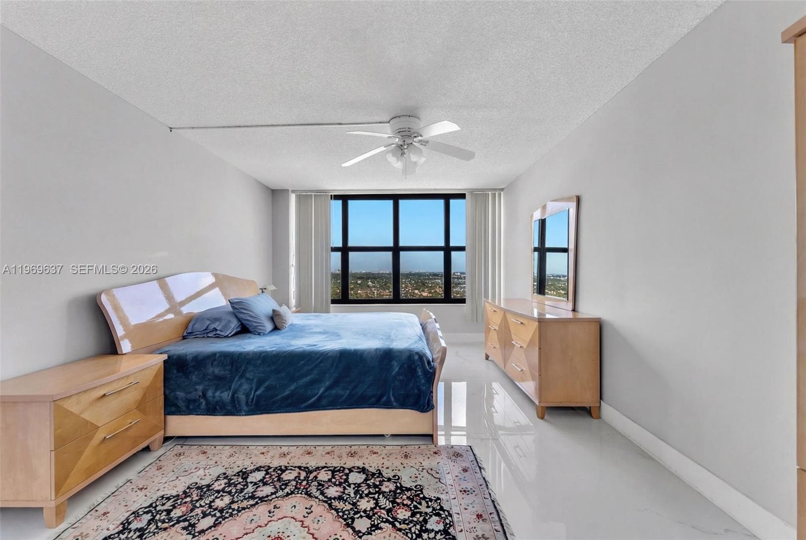 2500 PARKVIEW DR 2407 photo 10
