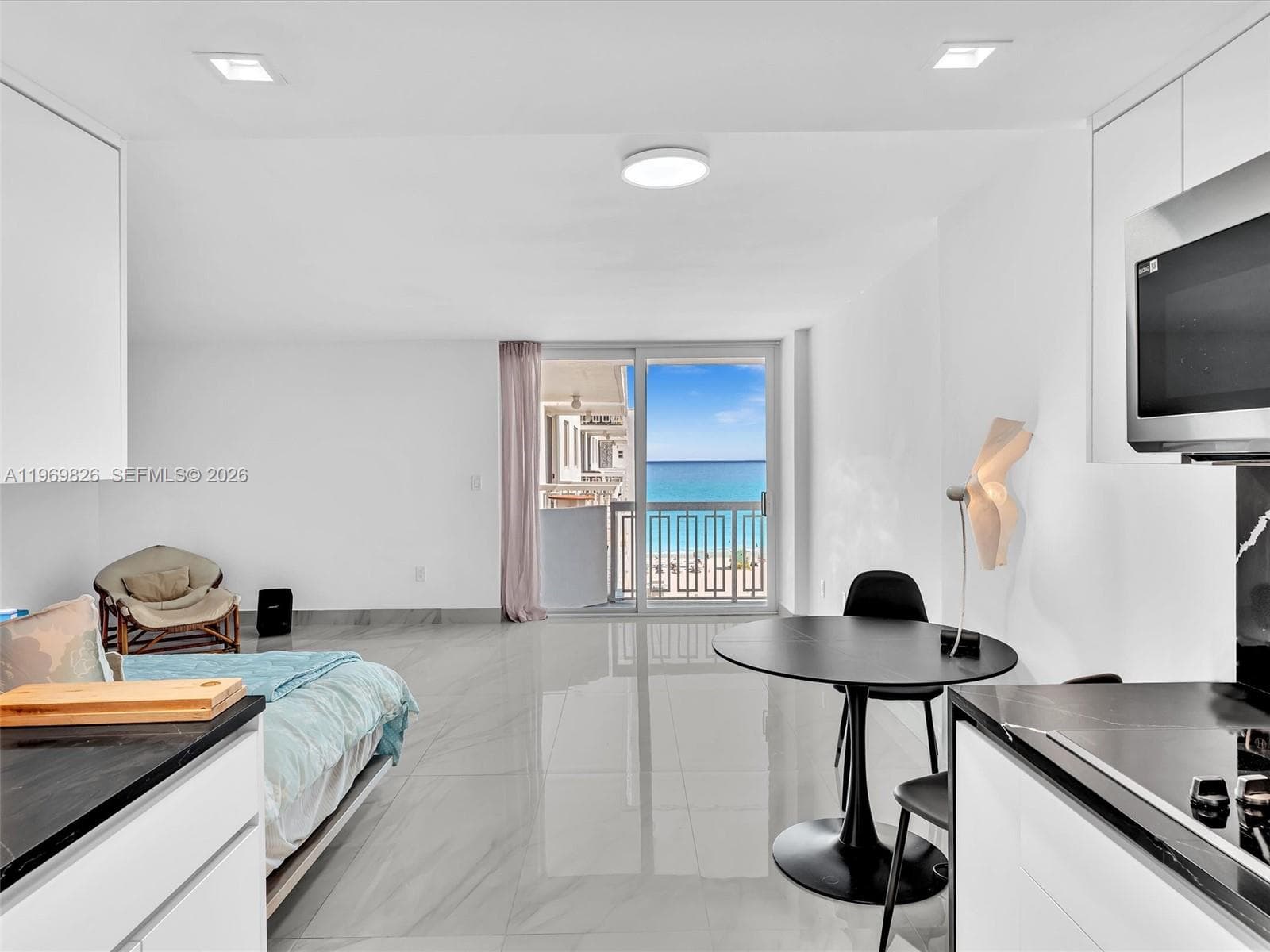 401 Ocean Dr 1007 photo 5