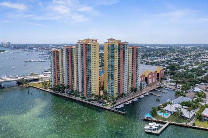 2650 Lake Shore Drive #1004 2