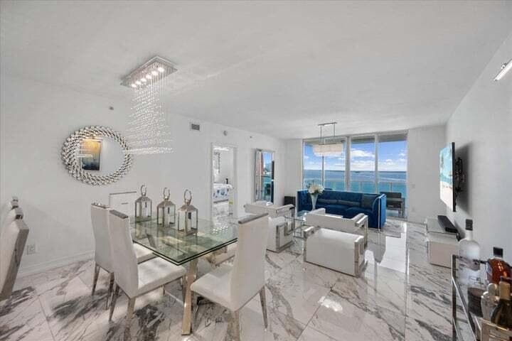 2650 Lake Shore Drive 1004 photo 7