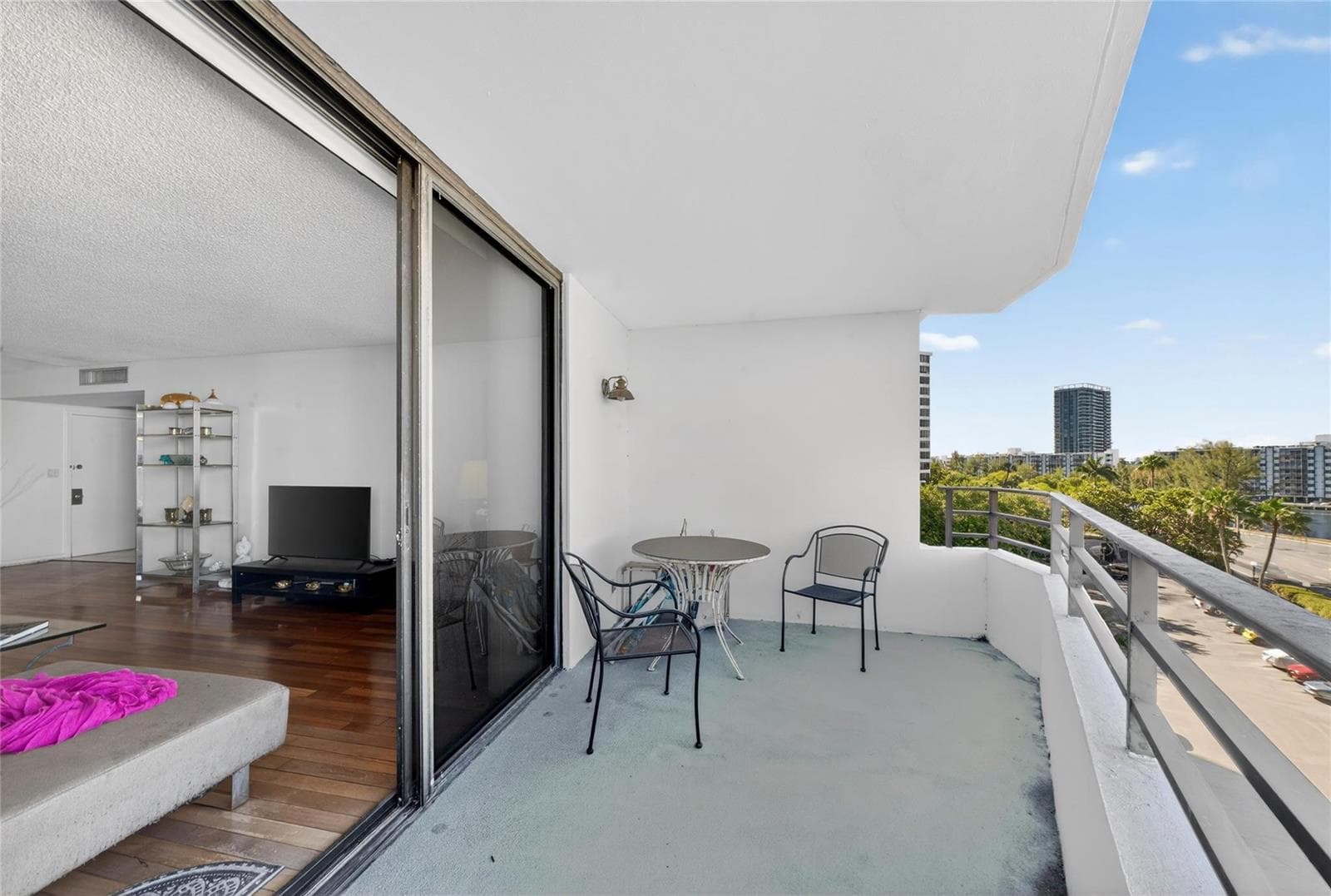 600 Three Islands Boulevard 406 photo 17