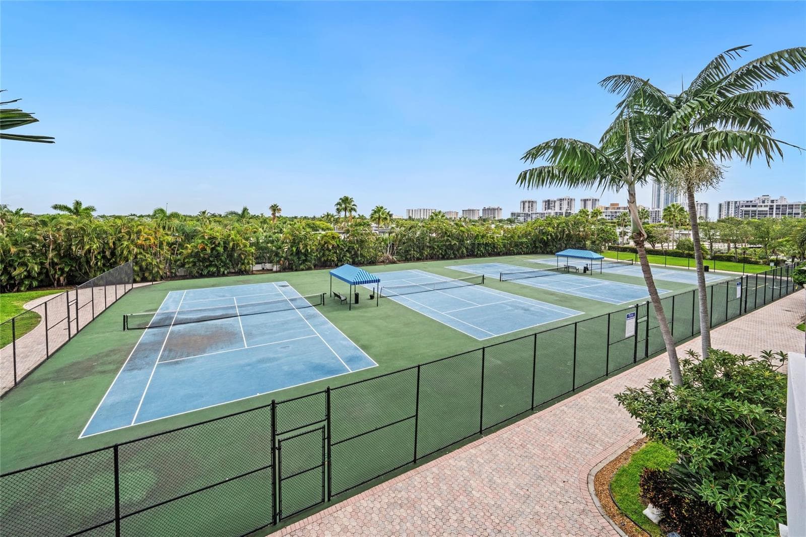 600 Three Islands Boulevard 406 photo 19