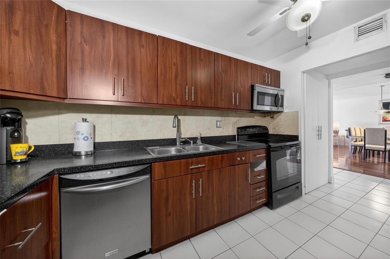600 Three Islands Boulevard 406 photo 8
