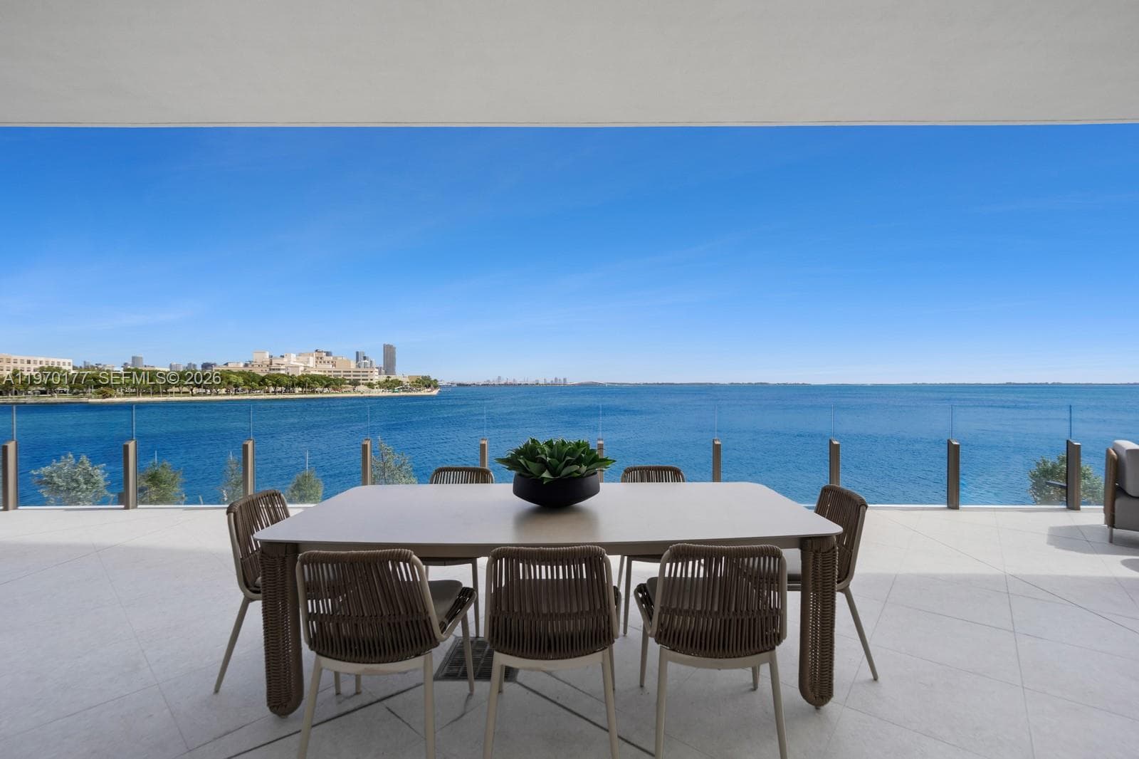 5 Grove Isle Drive 3