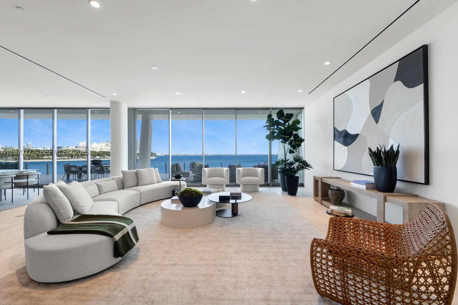 5 Grove Isle Drive 5