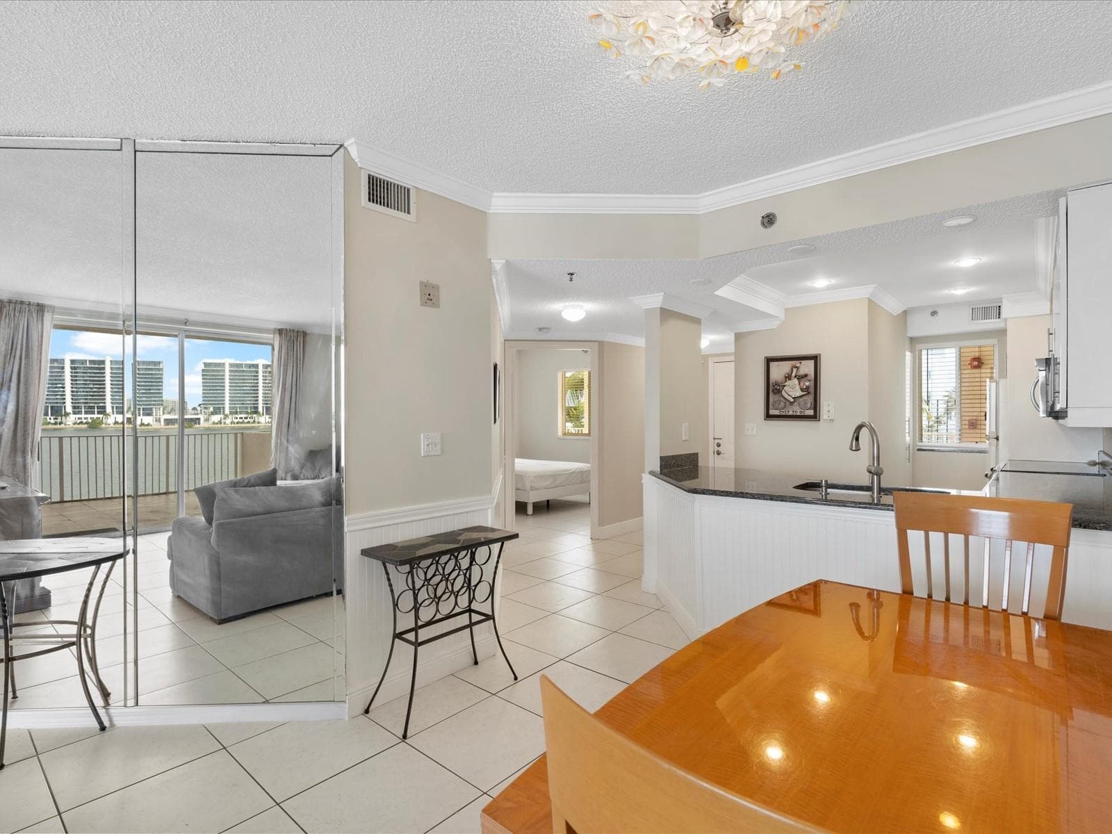 18260 N Bay Road 304 photo 12