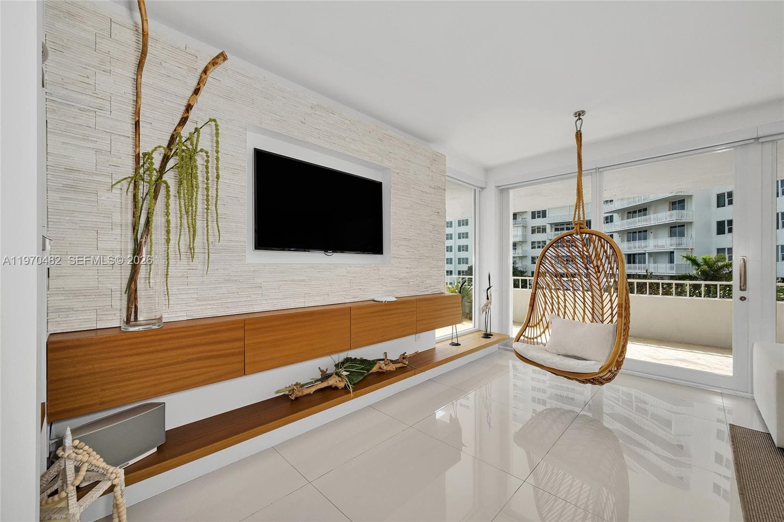 199 Ocean Lane Dr 401 photo 10