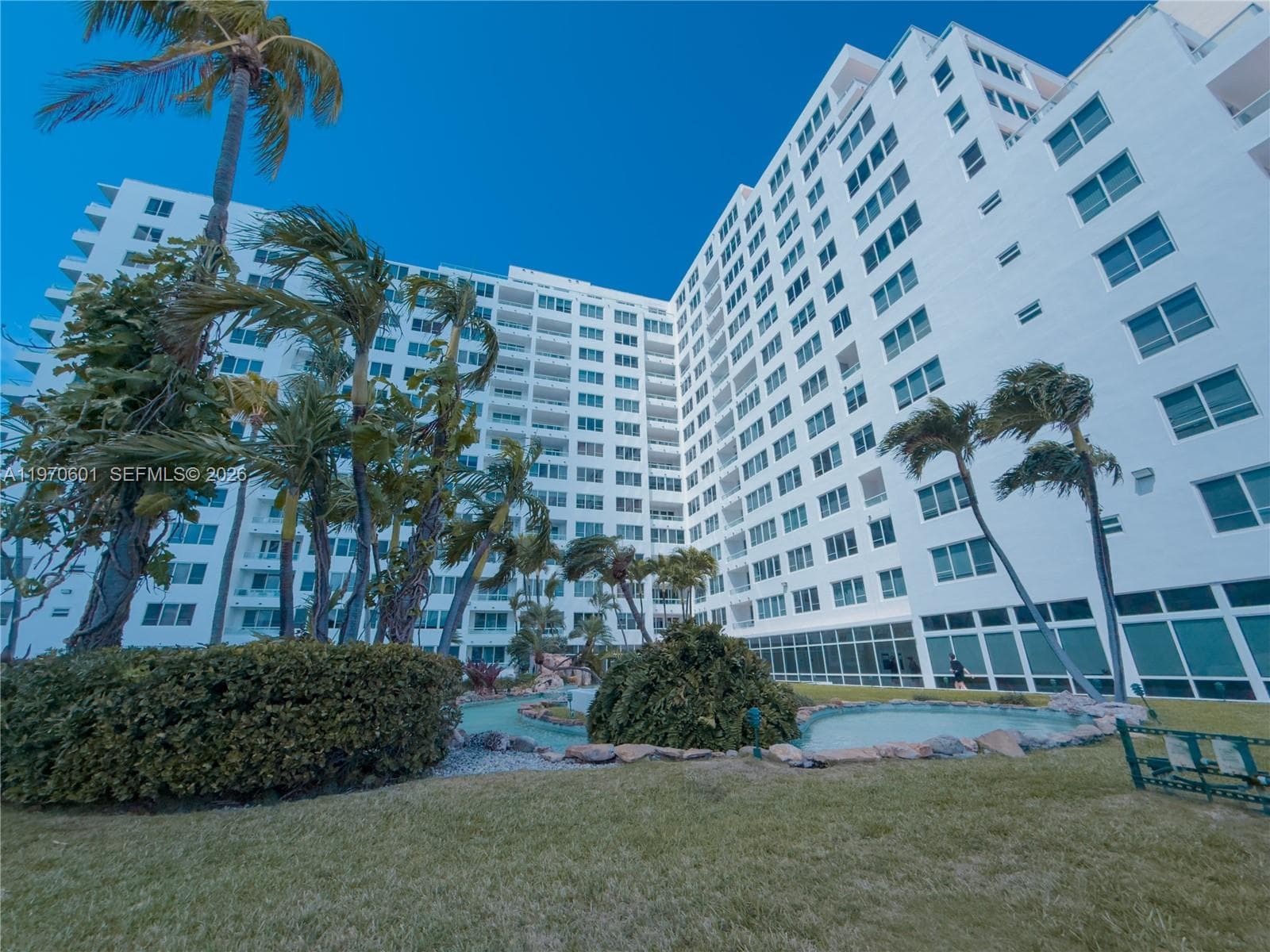 5005 Collins Ave 825 photo 2