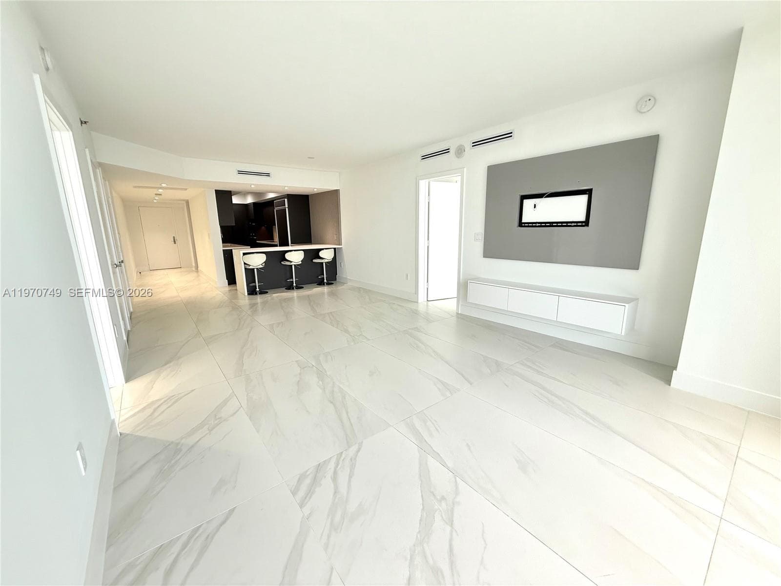 1850 Ocean Dr 1