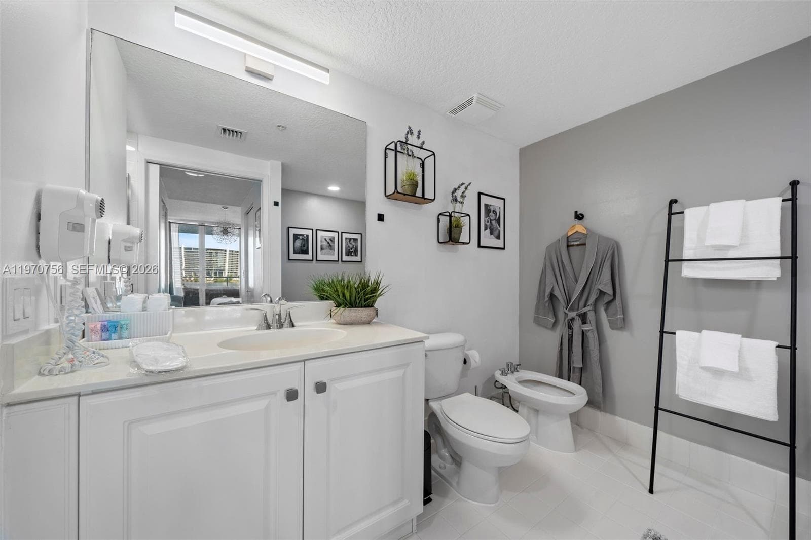 18100 N Bay Rd 308 photo 4