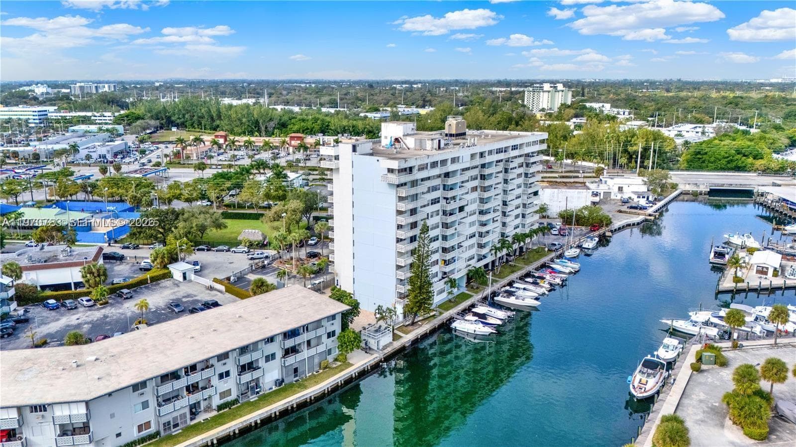 13155 Ixora Ct 311 photo 2