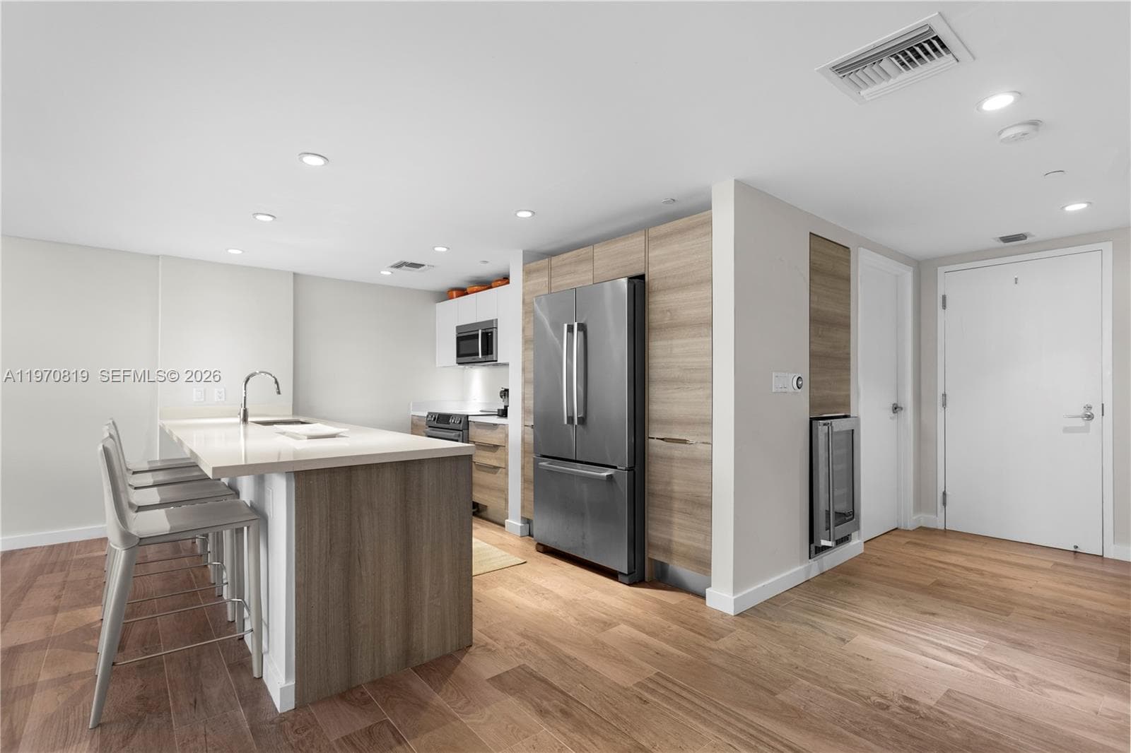 9940 W Bay Harbor Dr 3G-N photo 6